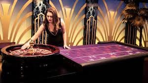 Casino Bonus နှင့် Free Spins ရရှိနေသောမြင်ကွင်း